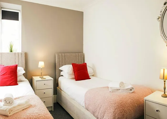 Lägenhet Rockpool's With Outside Area *