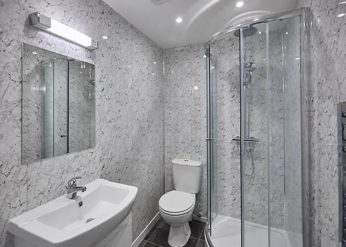 Rockpool's With Outside Area * Scarborough