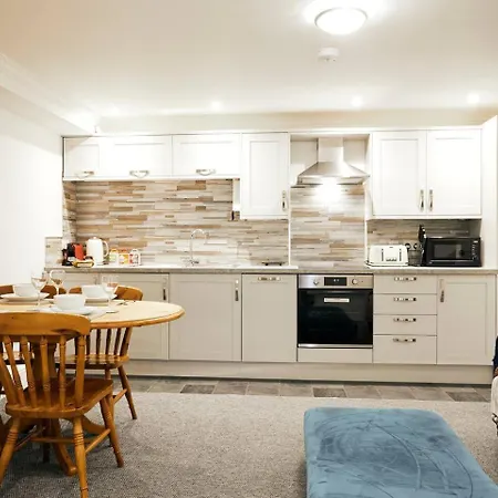 Rockpool's With Outside Area *